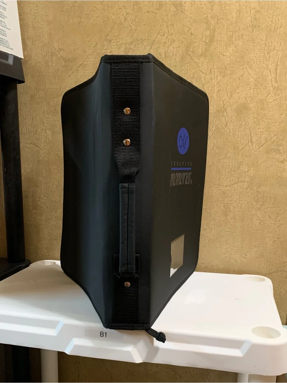 NWT Vintage Creative Memories Large Accessory Binder & 12 small protector sheets